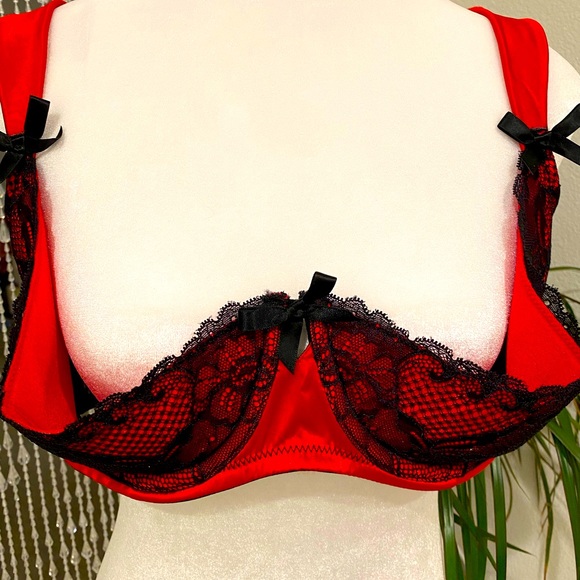 CACIQUE RED SATIN SERIOUSLY SEXY QUARTER CUP BRA - Picture 5 of 5
